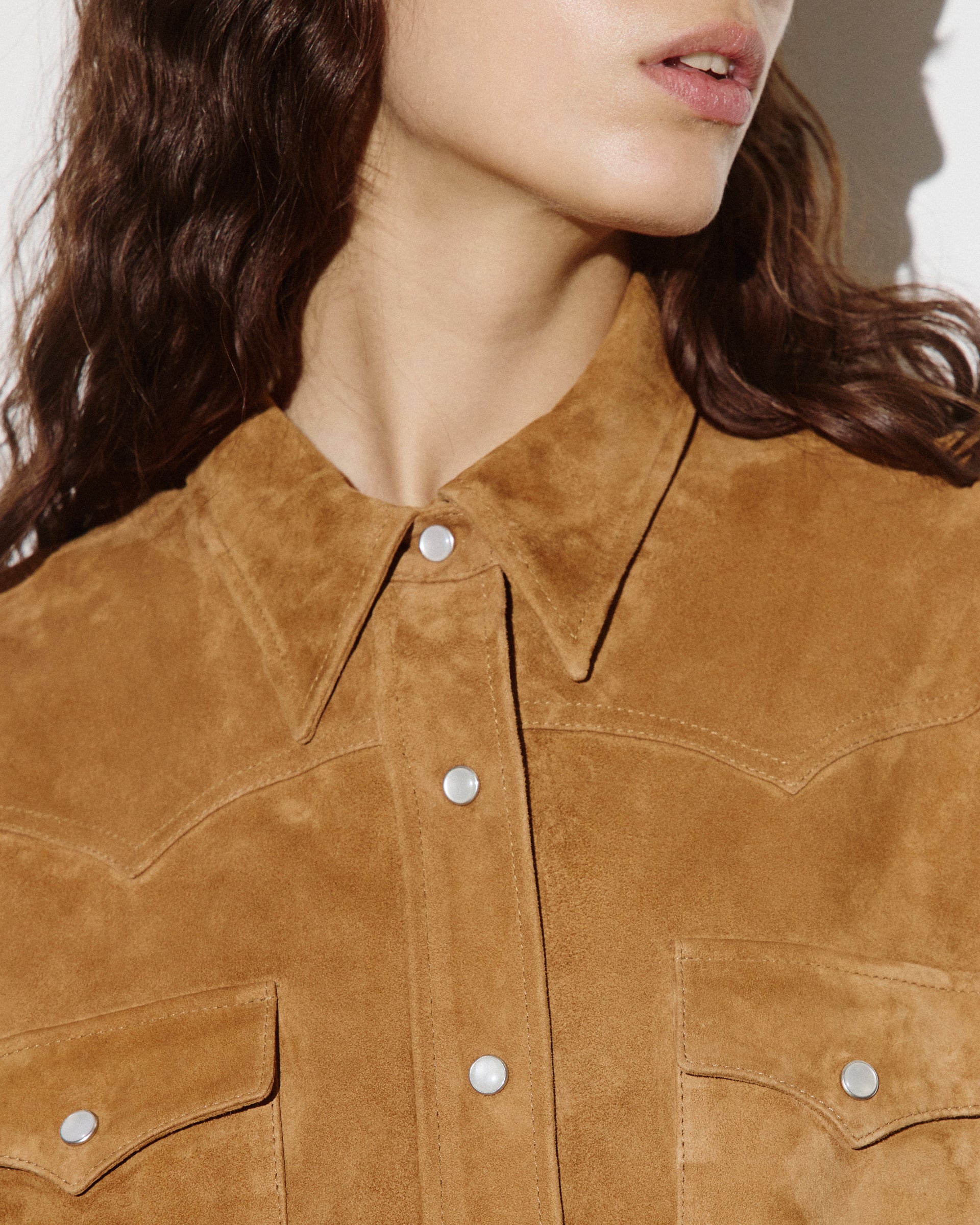 DONNA-WESTERN SHIRT OVER FIT  CON BOTTONI IN SUEDE PIENO FIORE, SFODERATA - Avana