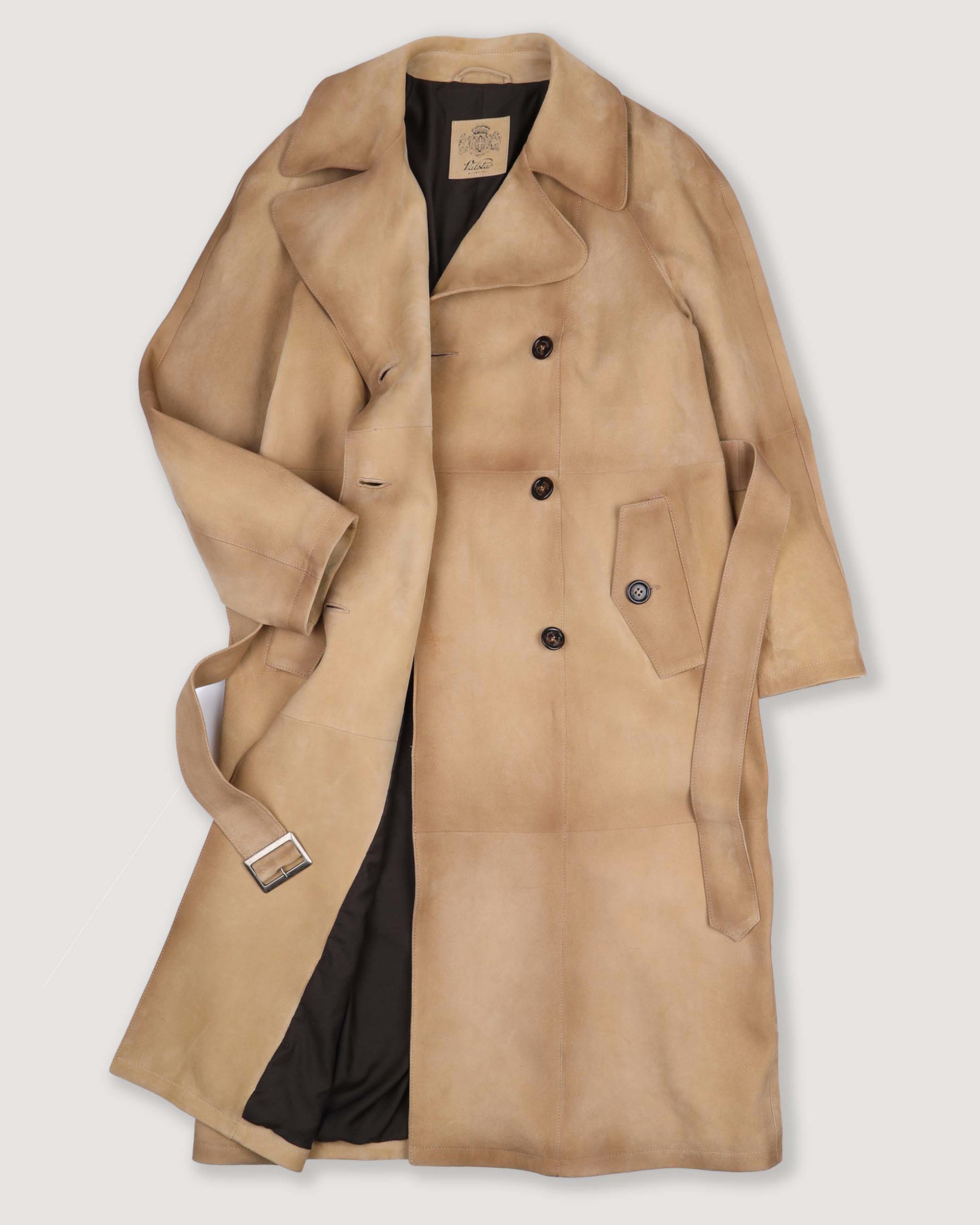 Double-breasted trench coat in vintage heavy suede, lined. Beige - San