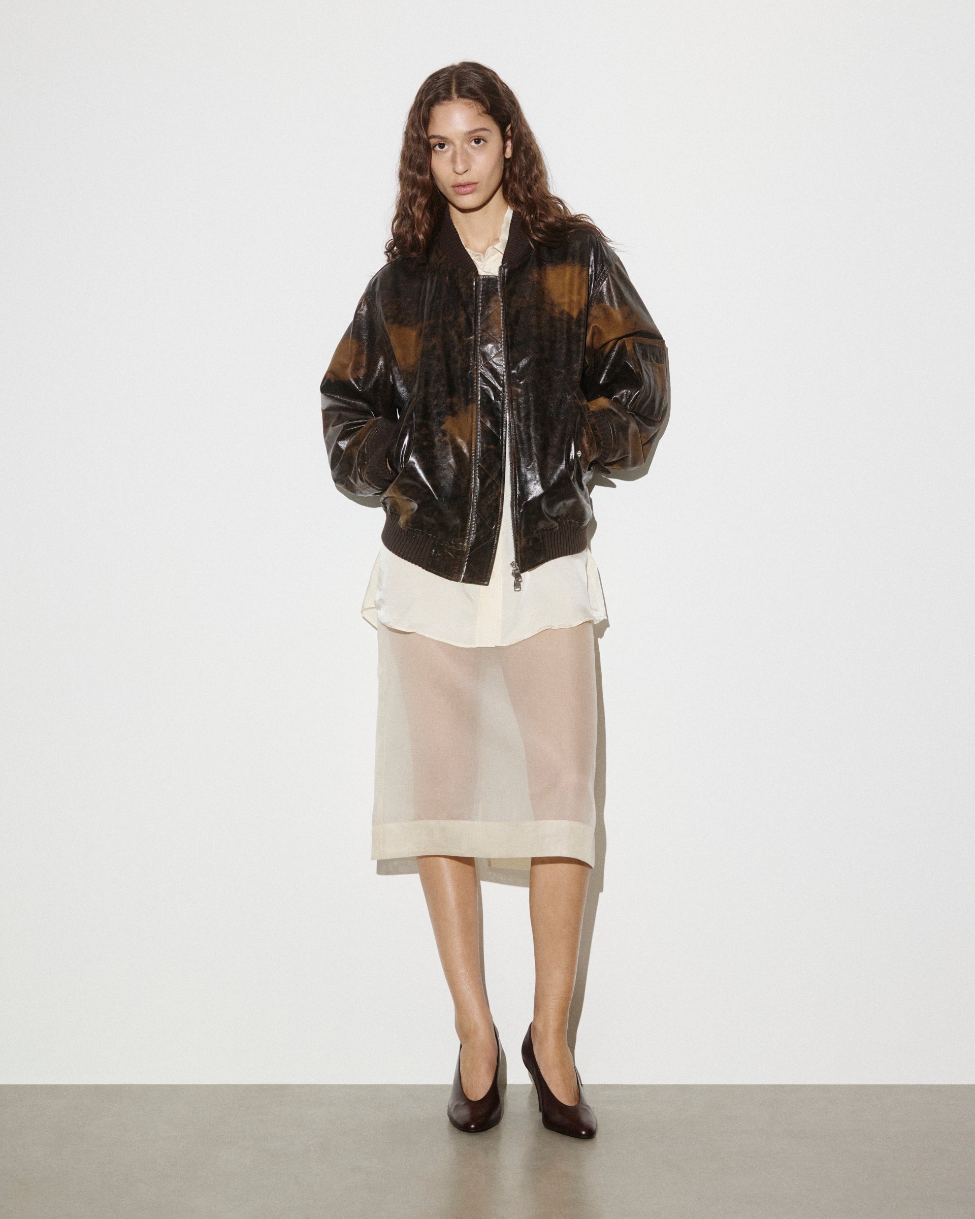 UNISEX- BOMBER CON ZIP IN NAPPA CRACK, BORDI COLLO, FONDO E POLSI IN MAGLIA, FODERATO - Moro