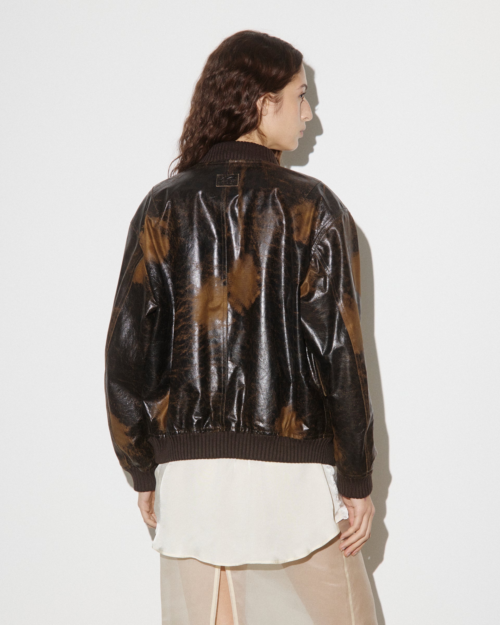 UNISEX- BOMBER CON ZIP IN NAPPA CRACK, BORDI COLLO, FONDO E POLSI IN MAGLIA, FODERATO - Moro