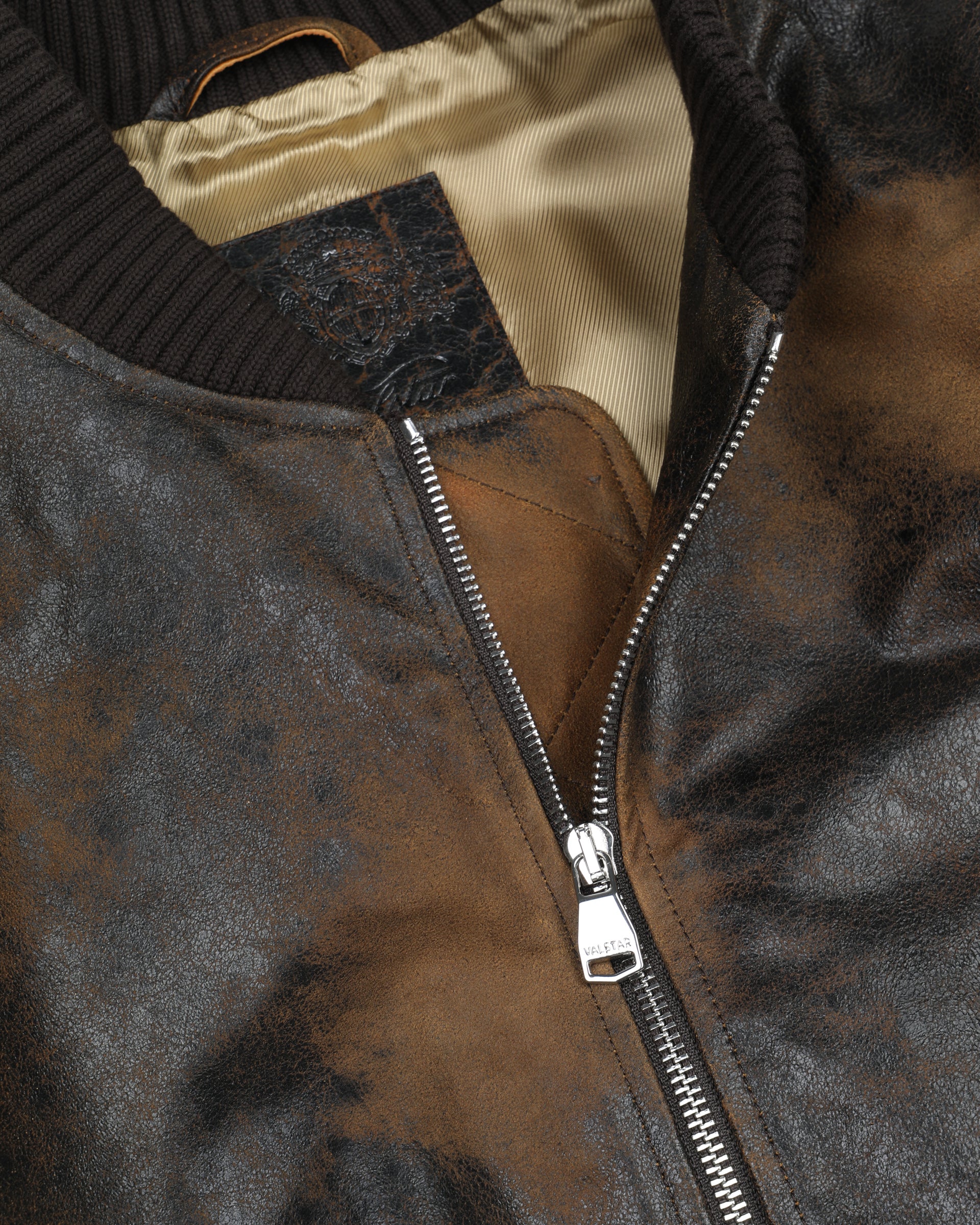 UNISEX- BOMBER CON ZIP IN NAPPA CRACK, BORDI COLLO, FONDO E POLSI IN MAGLIA, FODERATO - Moro