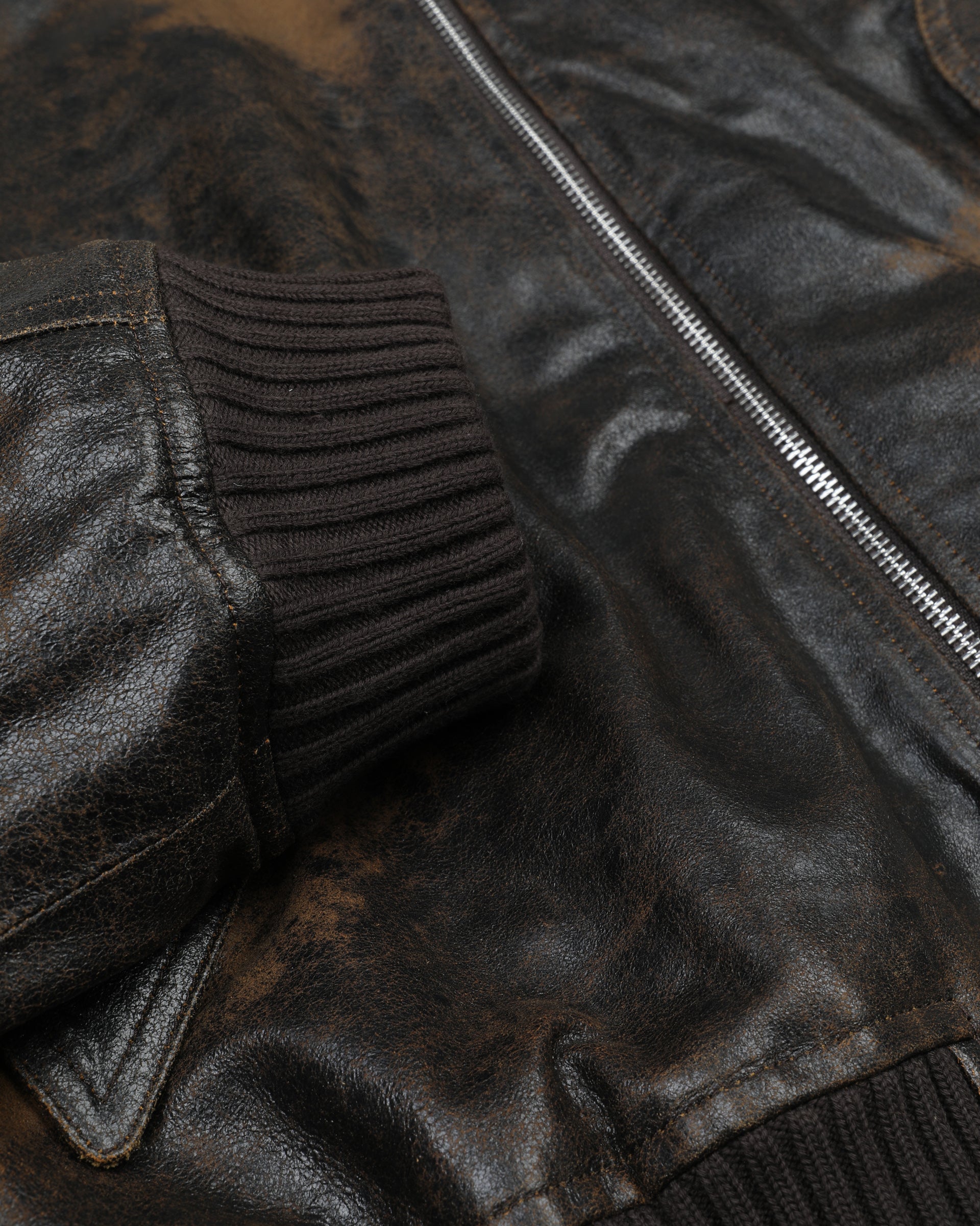 UNISEX- BOMBER CON ZIP IN NAPPA CRACK, BORDI COLLO, FONDO E POLSI IN MAGLIA, FODERATO - Moro