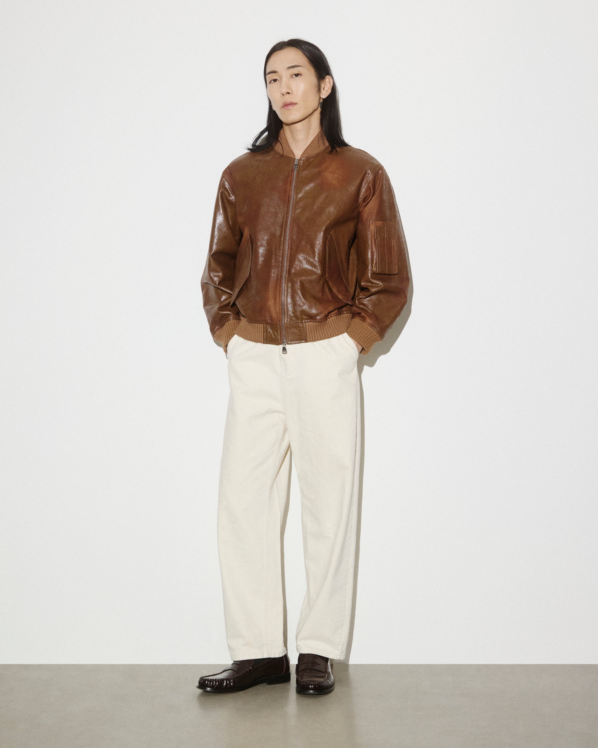 UNISEX- BOMBER CON ZIP IN NAPPA CRACK, BORDI COLLO, FONDO E POLSI IN MAGLIA, FODERATO - Tabacco