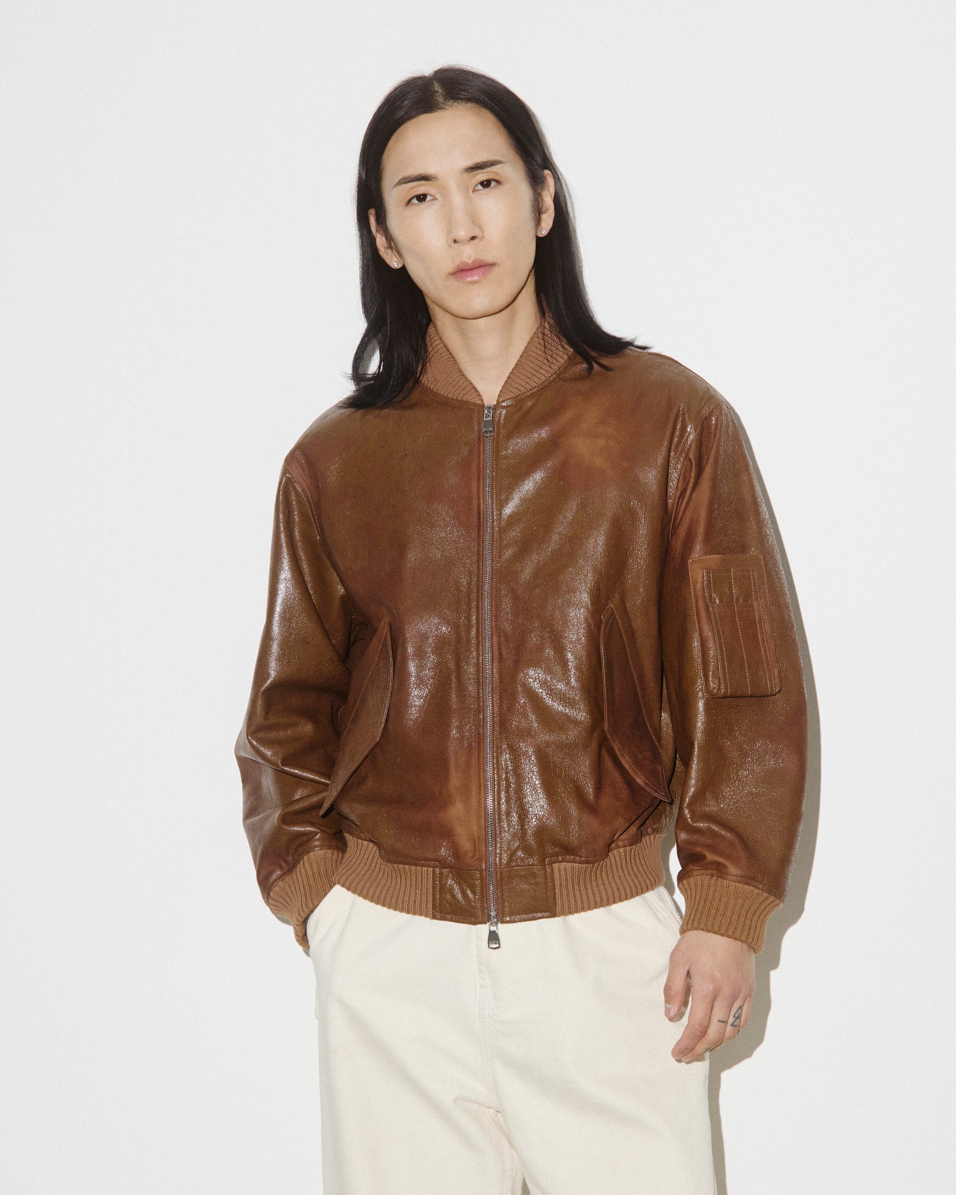 UNISEX- BOMBER CON ZIP IN NAPPA CRACK, BORDI COLLO, FONDO E POLSI IN MAGLIA, FODERATO - Tabacco