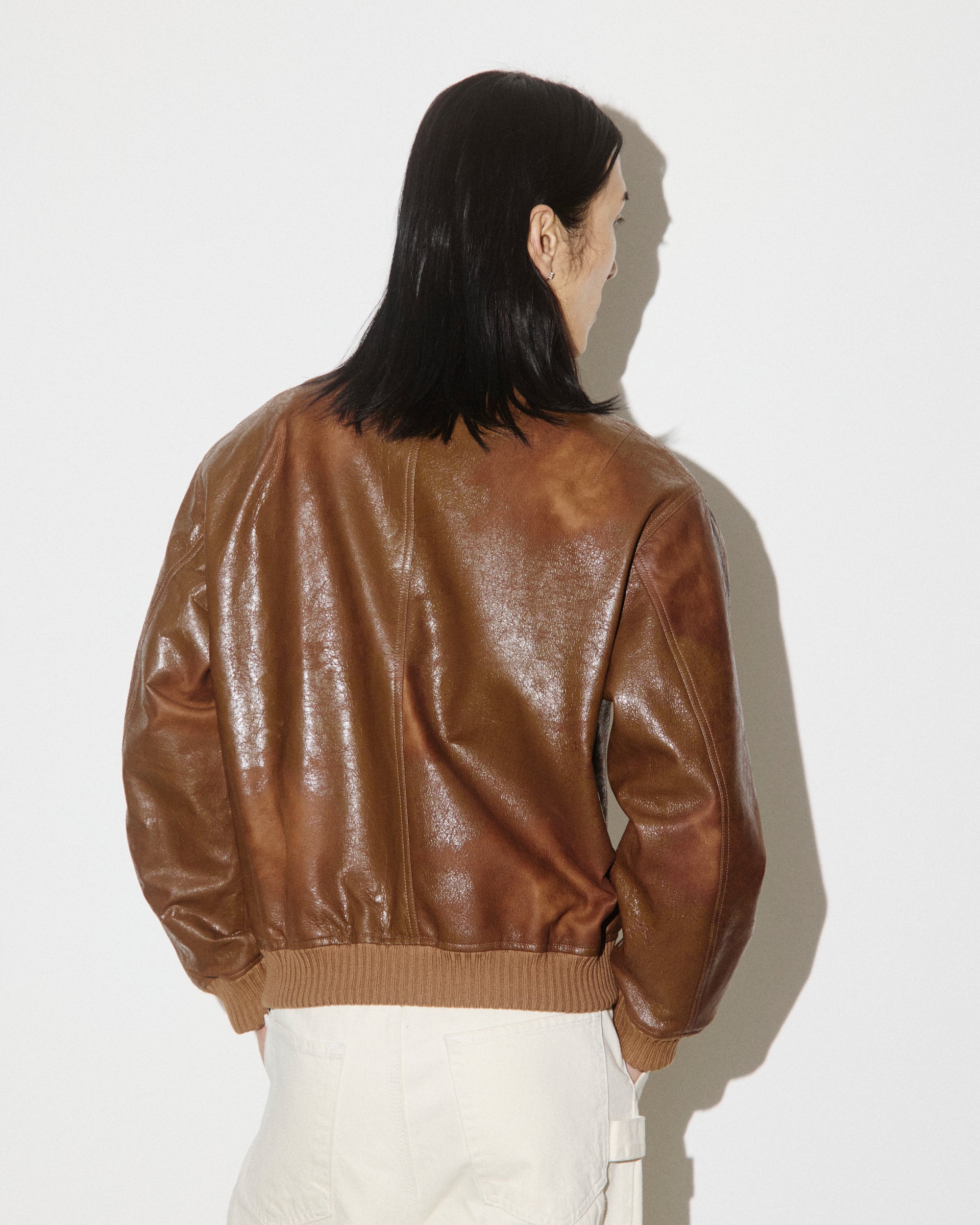 UNISEX- BOMBER CON ZIP IN NAPPA CRACK, BORDI COLLO, FONDO E POLSI IN MAGLIA, FODERATO - Tabacco