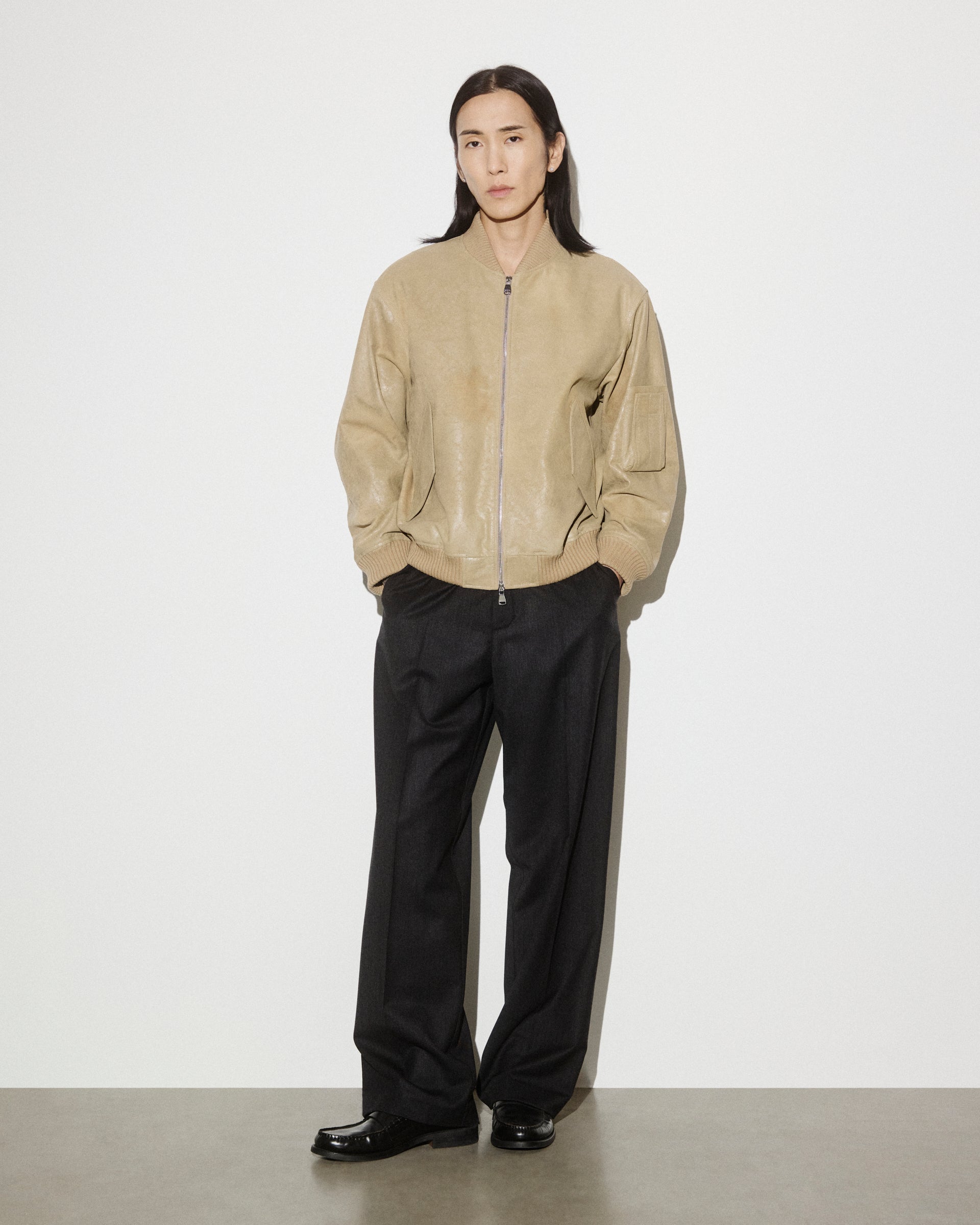 Giubbotto bomber oversize in nappa crackle effetto vintage, foderato. Beige - Sabbia