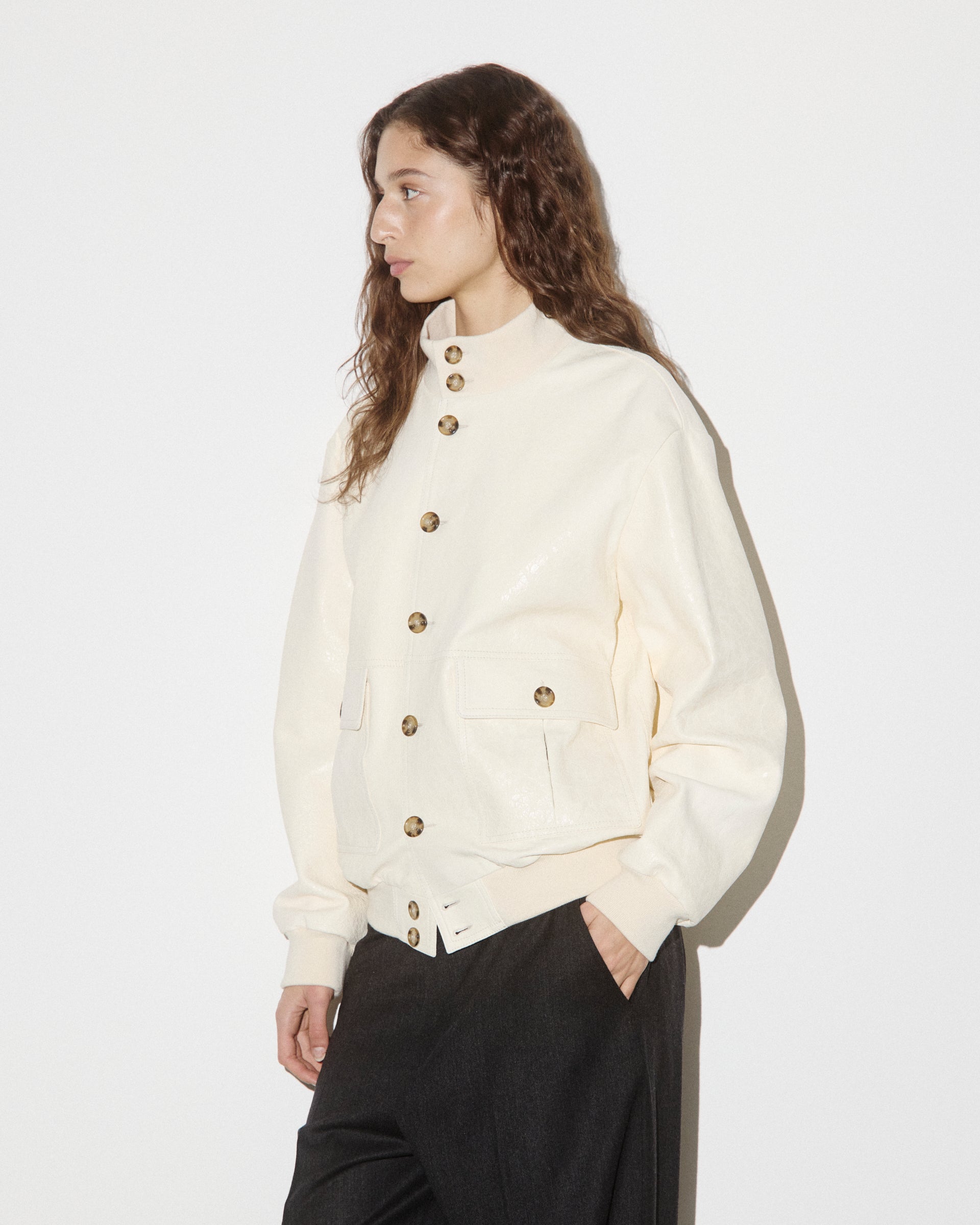 UNISEX- GIUBBOTTO VALSTARINO COLLO ALTO CON BOTTONI E TASCHE APPLICATE IN NAPPA CRACK FODERATO, COLLO POLSI E FONDO SMACCHINATI IN COTONE - Butter