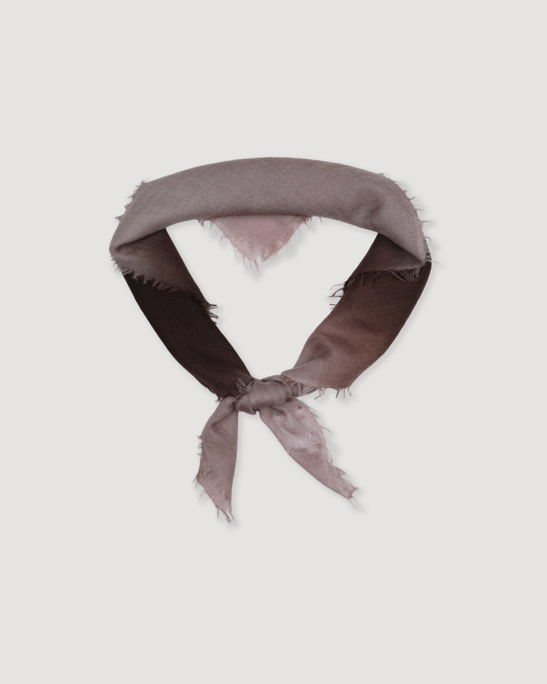 UNISEX-BANDANA TINTA UNITA CON FRANGE IN CASHMERE, TINTURA SFUMATA MANUALE - Marrone